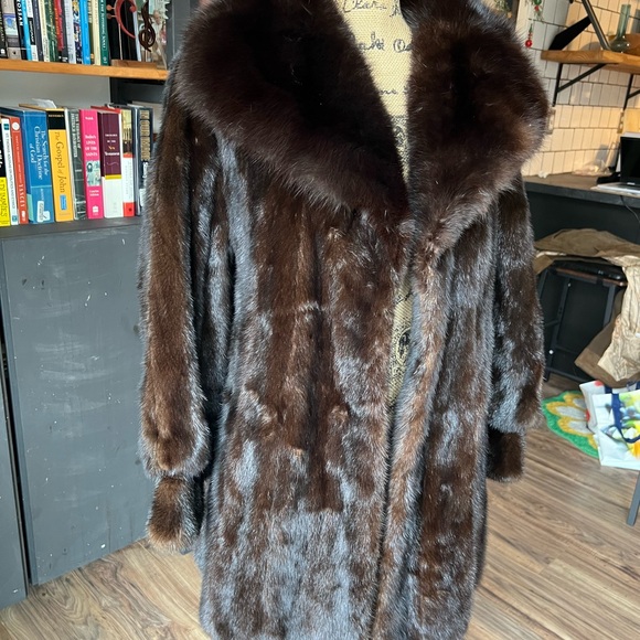 Elegant Dark Brown Teddy Jacket - Picture 3 of 8